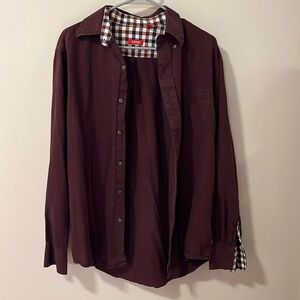 Izod maroon button down